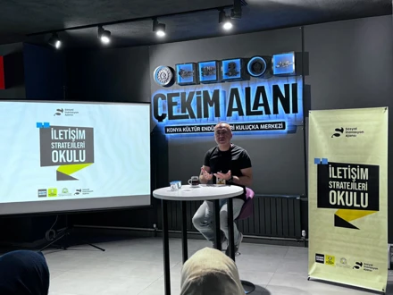 Bölüm başkanımız Doç. Dr. Gökhan Arslantürk İletişim Stratejileri Okulu kapsamında eğitim vermiştir.